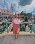 natalianaraj_1650390266_2820000400876914732_252773746.jpg