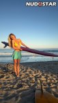 Alexis_Ren_nude_leaked_004.jpg