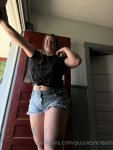 e32c9399632cca6e6184ff0ddd56c23ce8843f2bf9f140d04e240da0ecd3ea76.jpg