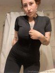 64ecefe0f28530f1ffcc9daab13fbcb492351946fb33cc9129574cf71fa1f6d2.jpg
