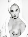 Miley-Cyrus-Topless (1).jpg