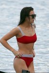 AnyConv.com__Bikini-Vacation-Photos-of-Hailee-Steinfeld-celebmasta (8).jpg