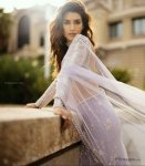 kriti-sanon-hot-hd-photos-wallpapers-for-mobile-1080p-lozm.jpg