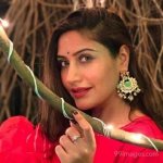 surbhi-chandna-hot-hd-photos-wallpapers-for-mobile-download-aclz.jpg