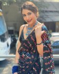 surbhi-chandna-hot-hd-photos-wallpapers-for-mobile-download-anef.jpg
