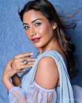 surbhi-chandna-hot-hd-photos-wallpapers-for-mobile-download-b9xg.jpg