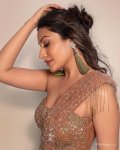 surbhi-chandna-hot-hd-photos-wallpapers-for-mobile-download-bobw.jpg