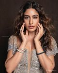 surbhi-chandna-hot-hd-photos-wallpapers-for-mobile-download-cpcv.jpg