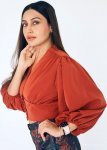 surbhi-chandna-hot-hd-photos-wallpapers-for-mobile-download-d0u2.jpg