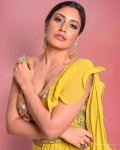 surbhi-chandna-hot-hd-photos-wallpapers-for-mobile-download-f0nu.jpg