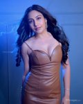 surbhi-chandna-hot-hd-photos-wallpapers-for-mobile-download-pyuh.jpg