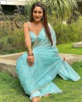 surbhi-chandna-hot-hd-photos-wallpapers-for-mobile-download-ruq8.jpg