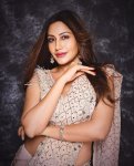 surbhi-chandna-hot-hd-photos-wallpapers-for-mobile-download-vjjm.jpg