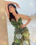 adah-sharma-hot-hd-photos-wallpapers-for-mobile-download-ratq.jpg