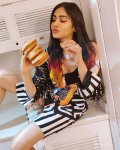 adah-sharma-hot-hd-photos-wallpapers-for-mobile-download-vl9p.jpg