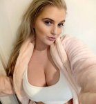 Casey Leigh.caseyleighxox.IG.50084560_378517826042518_9063477582274169814_n.jpg