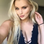 Casey Leigh.caseyleighxox.IG.50237213_237285127043768_4181954577658060671_n.jpg