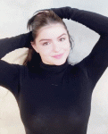Ariel-Winter-Braless-Black-Shirt-1.gif