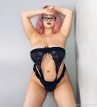 missrachaelcx-03-04-2020-211230249-Happy Friday naughty lot 😈😉 half of my new set ... what you...jpg