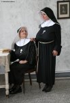 nuns02.jpg