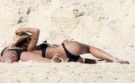 Elisabetta-CanalisSwimsuit-At-Beach-In-Mexico-24.jpg