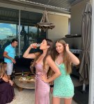 2020-12-24 04.40.58 2470988939956117471_270753604.jpg