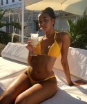 sexy-maltese-girl-192.jpg