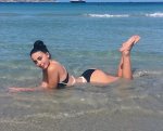sexy-maltese-girl-475.jpg