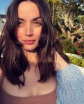 ana_d_armas_279329634_333497822208703_2281797920976473756_n.jpg