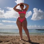 Big-Body-Nicole-Herring-In-Tiny-Bikinis-TheFappening-Pro-57.jpg