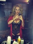zimra-geurts-lingerie-selfie.jpg