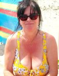 cleavage-on-the-beach_49247235043_o.jpg