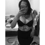 Busty Hot Chick Pic 031.jpg