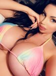 yvonne_bar_227.jpg