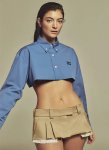 Lorde_for_Vogue_Australia_March_2022__11_.jpg