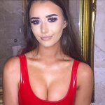 Erin-Lally-Sexy-Cleavage-Photos-33.jpeg