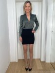 sasha.nylon.lingerie-29-06-2021-2149262858-Office Outfit mit Seamless Strumpfhose in 20den ..jpg