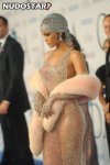 Rihanna_nude_leaked_012.jpg