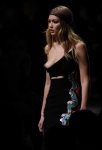 Gigi Hadid 18.jpg