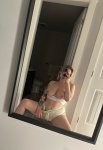 onlyfans-play-with-me-4nD1Kn.jpg